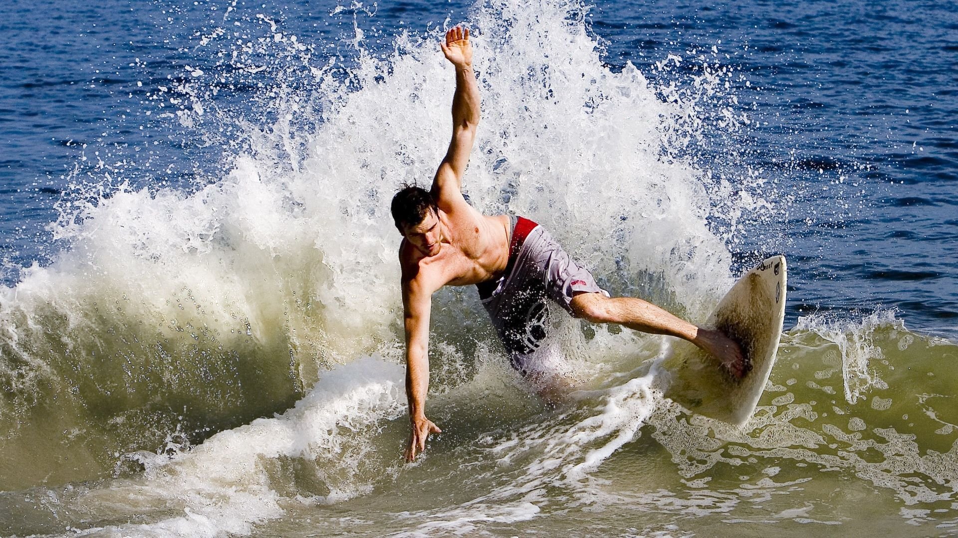 开云体育网址-中国男篮强化外线防守限制对手投篮空间，中国男篮防守好的球员